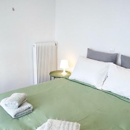 Апартаменты Warm & Cozy Studio In Афины Экстерьер фото